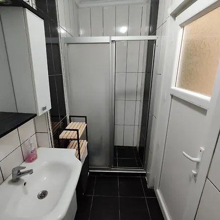 Full Apartment,4 Guest,fatih *